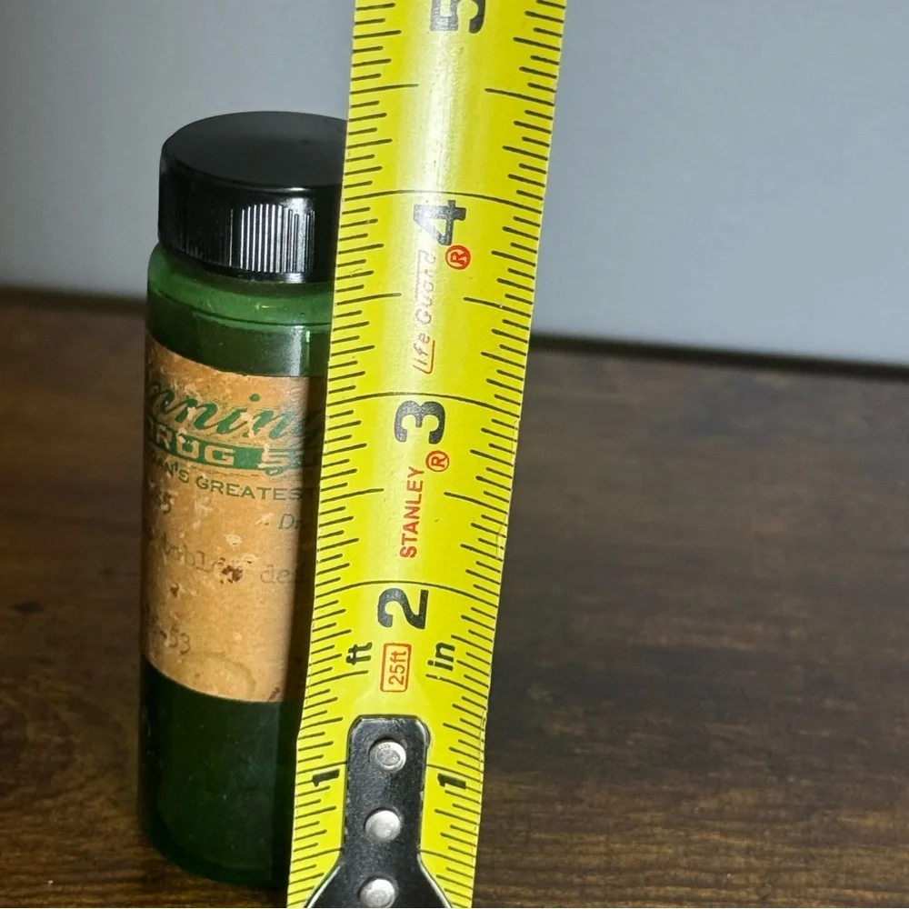 Vintage 1953 Cunningham Drug Stores Detroit‎ MI Green Glass Prescription Bottle